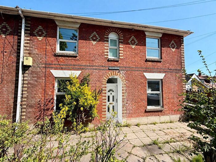 3 Bedroom Semi-Detached House To Rent In Botley Road, Eastleigh, SO50