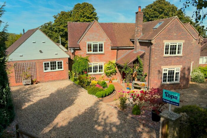 5 Bedroom Detached House For Sale In Smith Barry Circus, Upper Rissington, Cheltenham, GL54