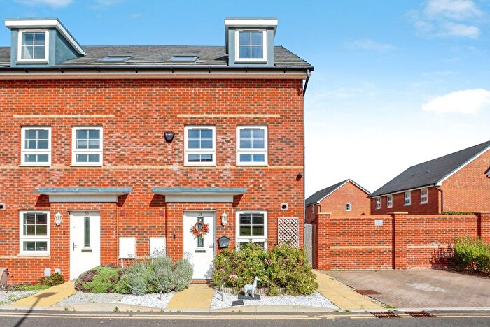3 Bedroom End Of Terrace House For Sale In Isabella Street, Bournemouth, Dorset, BH11