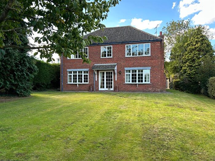 4 Bedroom Detached House For Sale In Old Trough Lane, Hive, Brough, HU15
