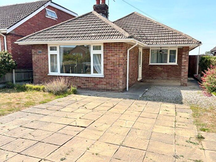 3 Bedroom Detached Bungalow For Sale In Green Lane, Bradwell, NR31
