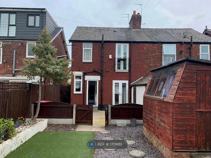 3 Bedroom Semi-Detached House To Rent In Worsley Road, Eccles, Manchester, M30