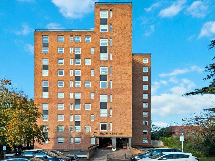 2 Bedroom Flat To Rent In High Ashton, Kingston Hill, Kingston Upon Thames, Surrey, KT2