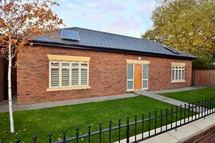 3 Bedroom Property To Rent In Brotherstone Walk, Richmond, TW9