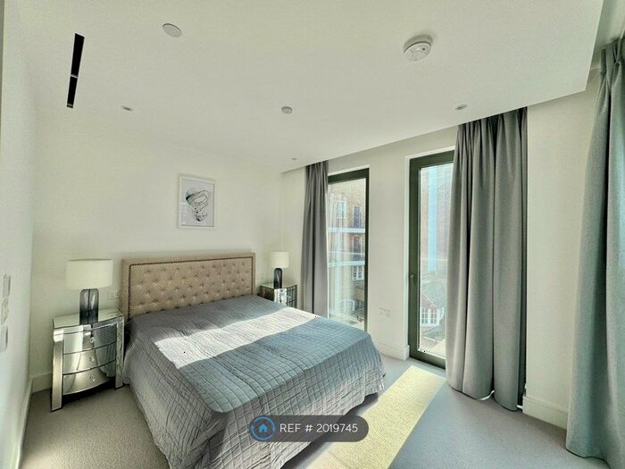 2 Bedroom Flat To Rent In Cuthbert House, London, SE1