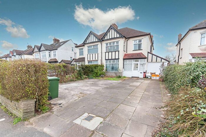 4 Bedroom Semi-Detached House To Rent In Pinner Road, North Harrow, Harrow, HA1