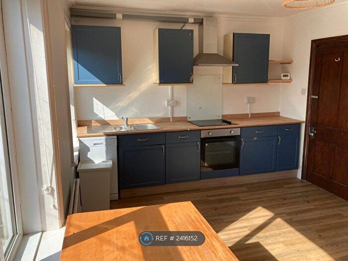 3 Bedroom Flat To Rent In Stanley Road, Watford, WD17