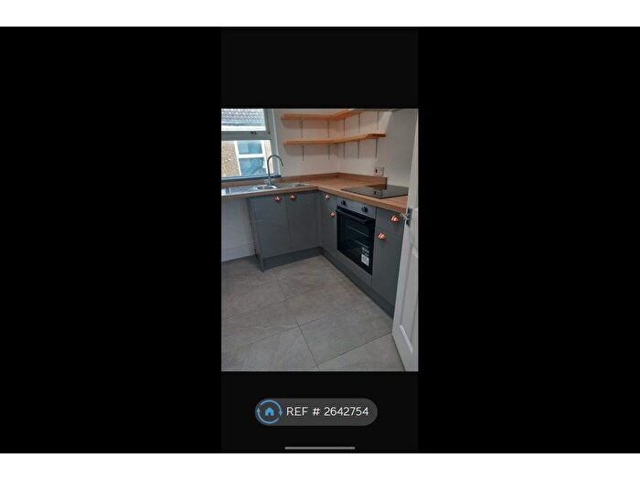 1 Bedroom Flat To Rent In Worthing Road, Portsmouth, PO5