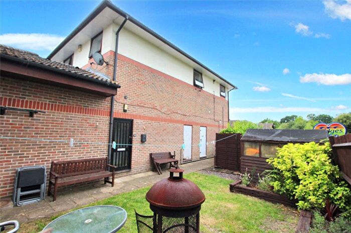 2 Bedroom Maisonette To Rent In Falkners Close, Fleet, Hampshire, GU51