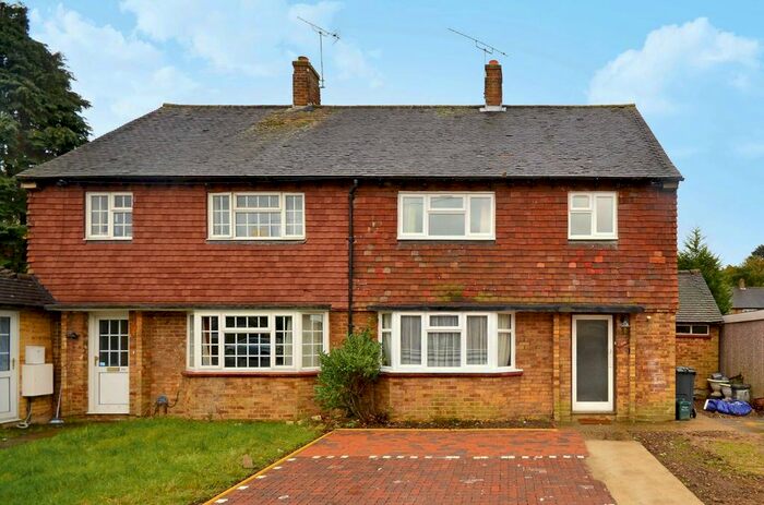 3 Bedroom Terraced House To Rent In Southway, Guildford, GU2