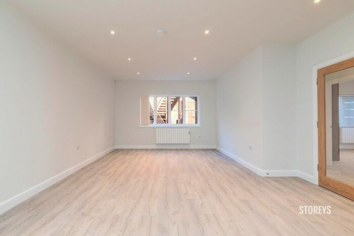 2 Bedroom Flat To Rent In Serpentine Court, Northwood Hills, Harrow, HA6