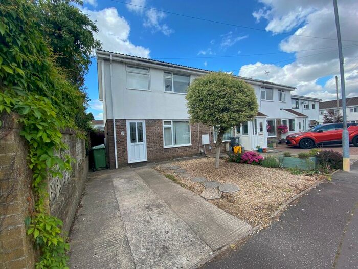 3 Bedroom End Of Terrace House To Rent In Blandon Way, Cardiff, CF14