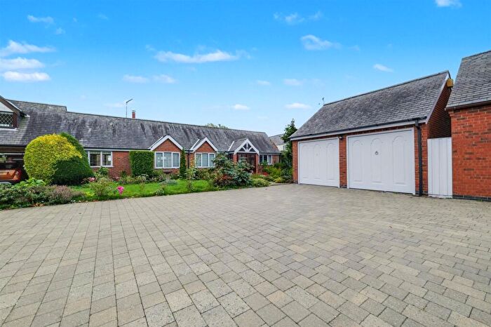 3 Bedroom Detached Bungalow For Sale In Manor Farm Close, Tugby, LE7