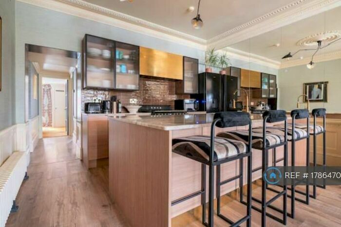 2 Bedroom Flat To Rent In Dalby Sqaure, Margate, CT9