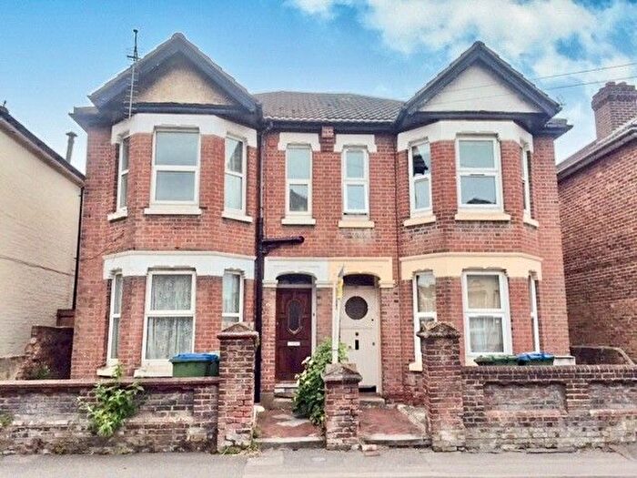 4 Bedroom Property To Rent In Newcombe Road, Southampton, SO15