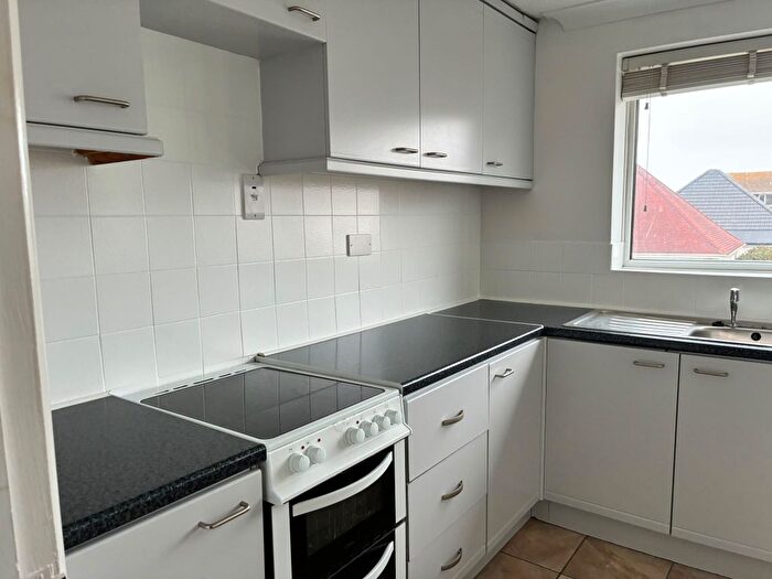 2 Bedroom Flat To Rent In Bannings Vale, Saltdean, BN2