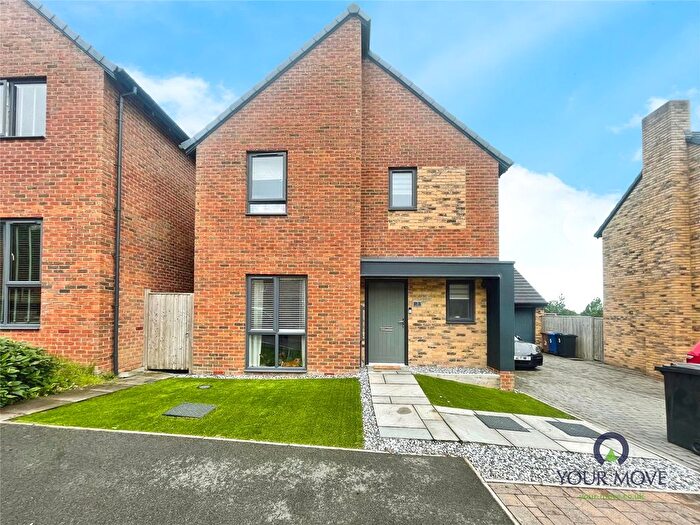 3 Bedroom Detached House To Rent In The Grove, Blackburn, Lancashire, BB2