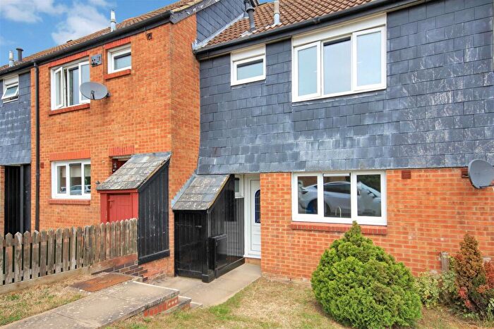 3 Bedroom Terraced House For Sale In Brooke Close, Wellingborough, NN8