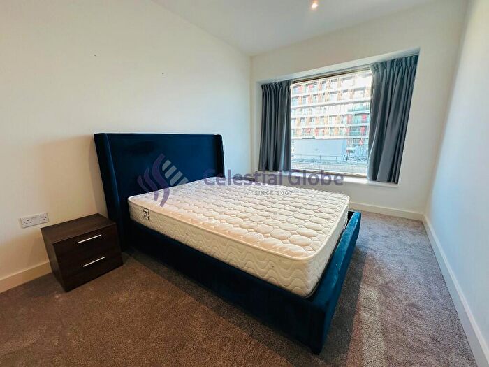 3 Bedroom Flat To Rent In Royal Wharf Walk, London, E16