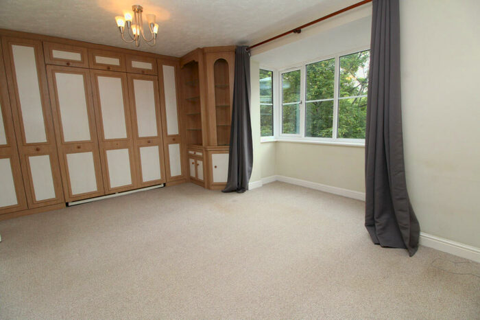 Studio To Rent In Orchard Grove, Anerley, SE20