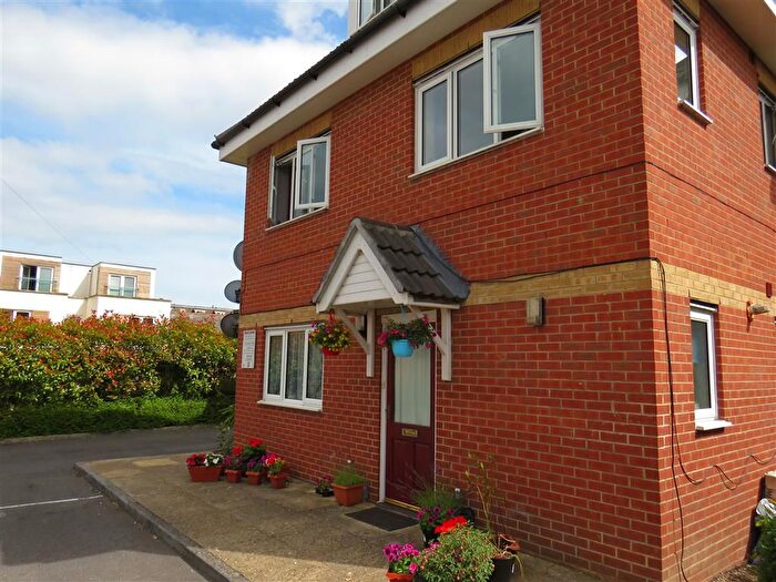 2 Bedroom Flat To Rent In Hawthorn Road, Winton, Bournemouth, BH9