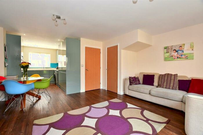 3 Bedroom Terraced House For Sale In Blenheim Square, Epping, Essex, CM16