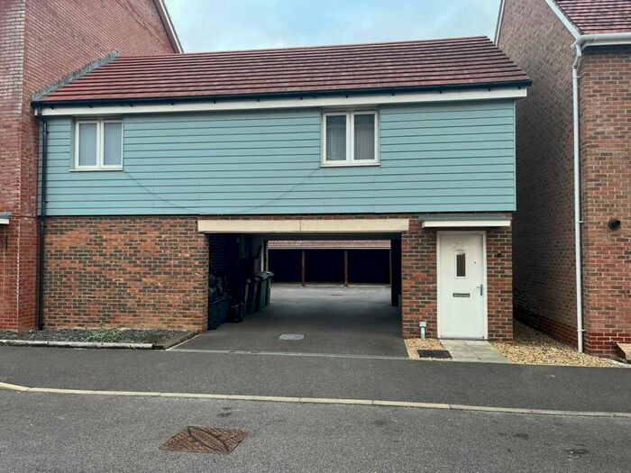 2 Bedroom Maisonette To Rent In Cosens Way, Felpham, Bognor Regis, PO22