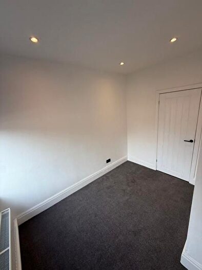 4 Bedroom Terraced House To Rent In Vermont Street, Leeds, LS13