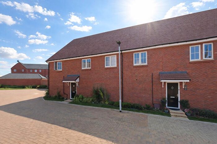 2 Bedroom Apartment To Rent In Shortstown, MK42