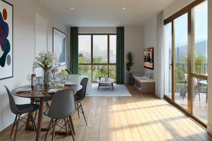 1 Bedroom Flat To Rent In Hive House, Capital Interchange Way, TW8