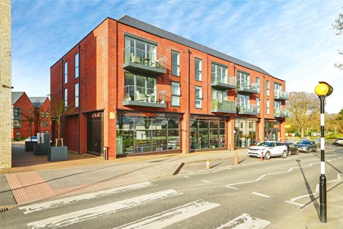 2 Bedroom Flat For Sale In West Castle Street, Bicester, Oxfordshire, OX25