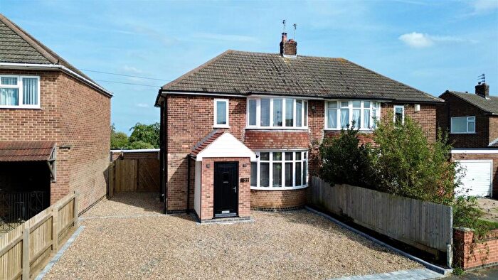3 Bedroom Semi-Detached House For Sale In Cleveland Road, Loughborough, LE11