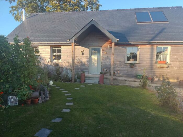 5 Bedroom Detached House For Sale In Maesycrugiau, Pencader, Carmarthenshire., SA39