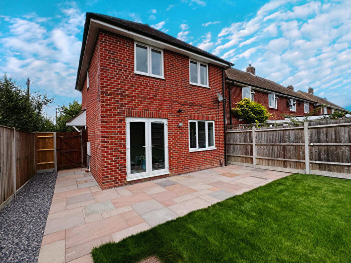 3 Bedroom House To Rent In Alexander Grove, Fareham, PO16