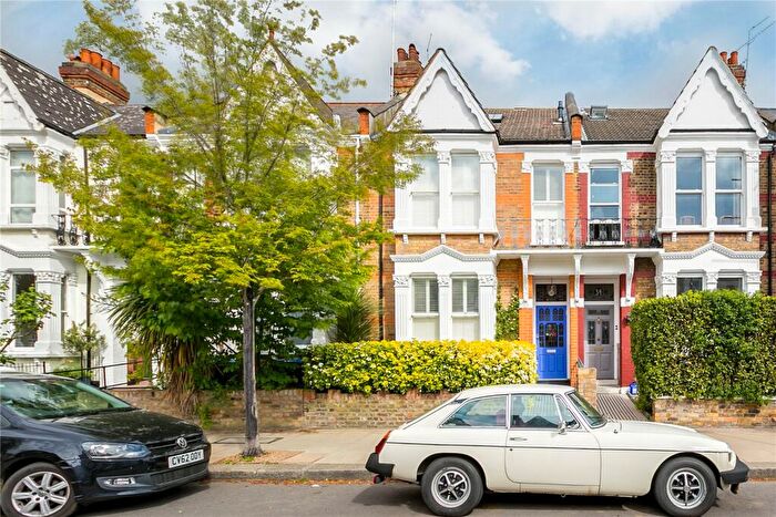 2 Bedroom Apartment To Rent In Kempe Road, London, NW6