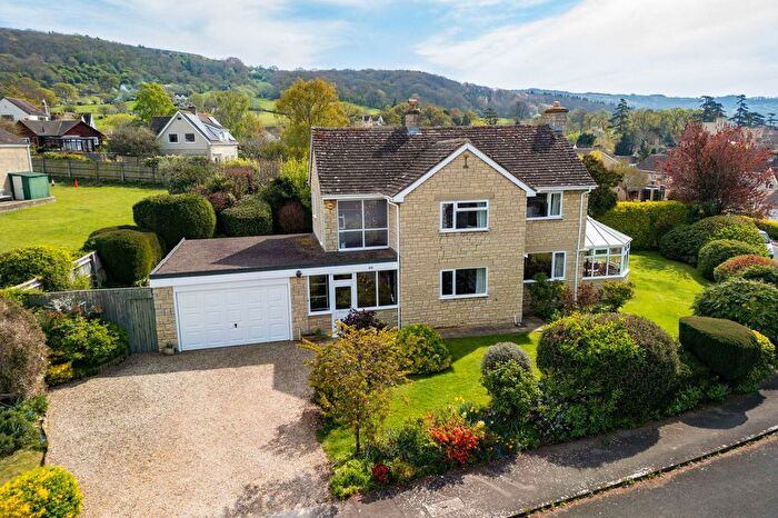 3 Bedroom Detached House For Sale In Ratcliff Lawns, Southam, Cheltenham, GL52