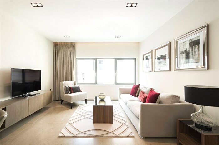 1 Bedroom Flat To Rent In Babmaes Street, St James, London, SW1Y