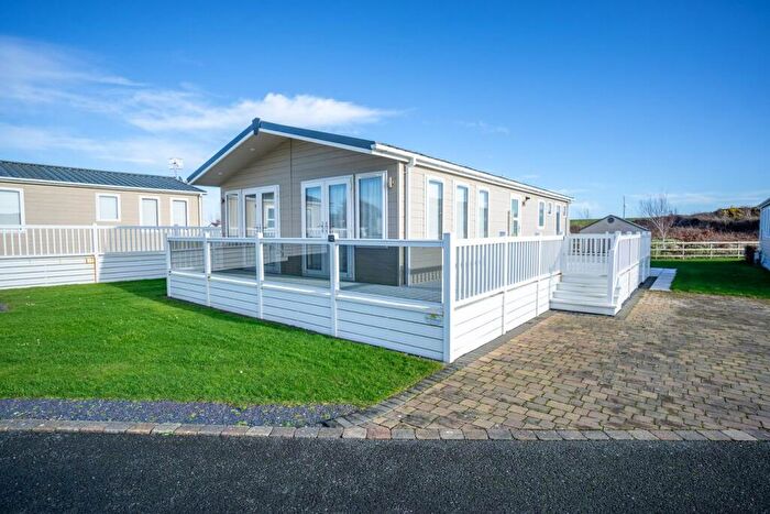 2 Bedroom Park Home For Sale In Green Pastures, Abersoch, LL53