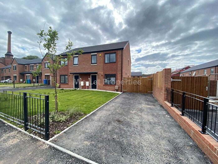 3 Bedroom House To Rent In John Hogan Vc Road, Manchester, M40