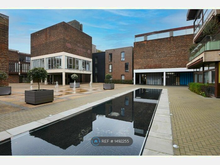 2 Bedroom Flat To Rent In Cabanel Place, Kennington, SE11