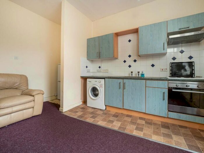 1 Bedroom Flat To Rent In Flat, Alpha Terrace, Nottingham., NG1