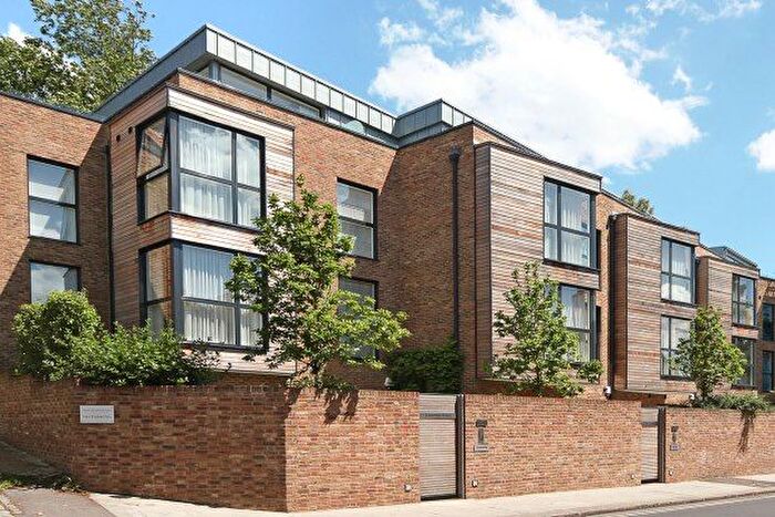 1 Bedroom Flat To Rent In Petersham Road, Richmond, TW10