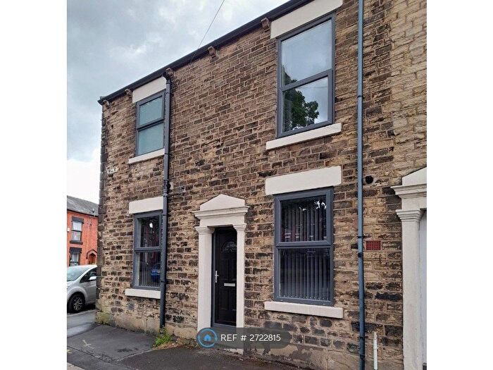2 Bedroom End Of Terrace House To Rent In Mill Street, Stalybridge, SK15