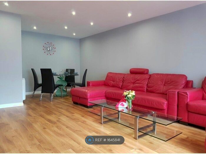 3 Bedroom Flat To Rent In Wallace Street, Glasgow, G5