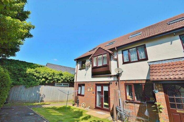 2 Bedroom Maisonette For Sale In Princes Risborough, HP27