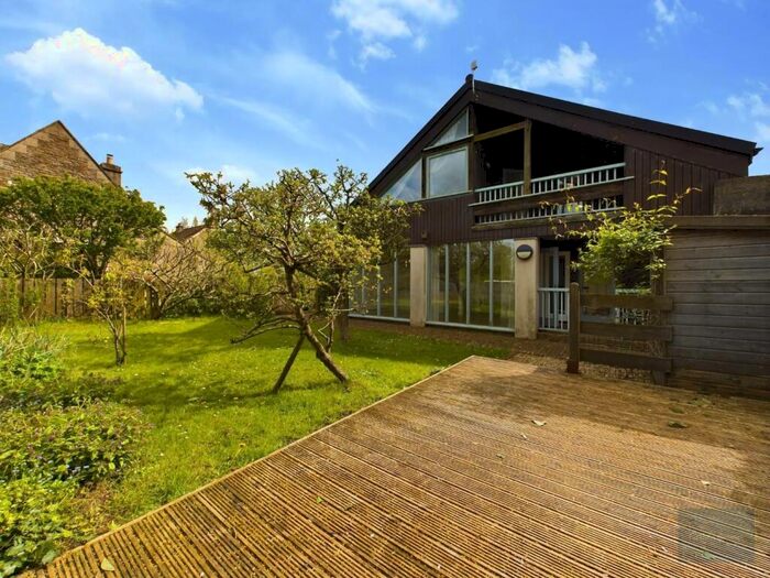 3 Bedroom Barn Conversion To Rent In Norbin, Box, Corsham, SN13