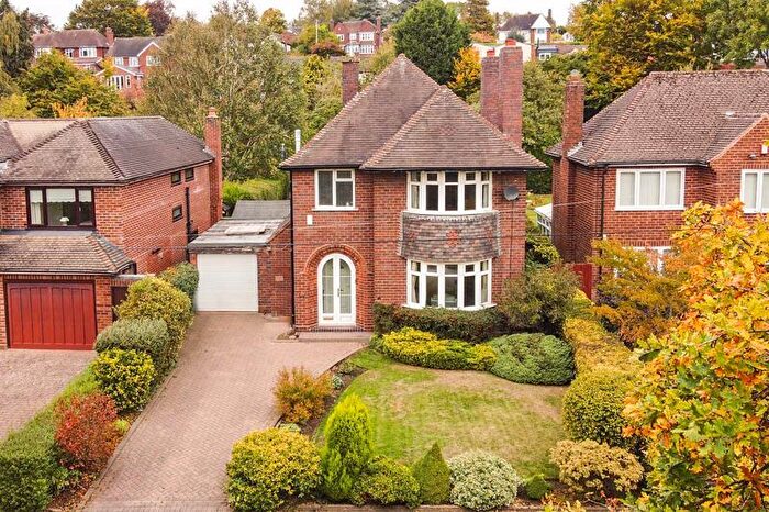 3 Bedroom Detached House For Sale In Tamworth Road, Lichfield, WS14