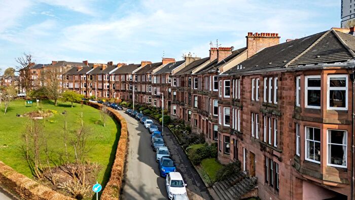 2 Bedroom Flat For Sale In Marlborough Avenue, Broomhill, G11