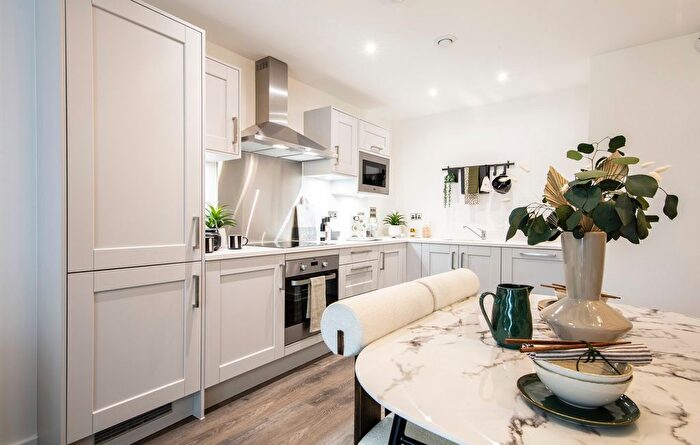 3 Bedroom Flat For Sale In "The Rosa" At Albert Roae, Barnet, EN4