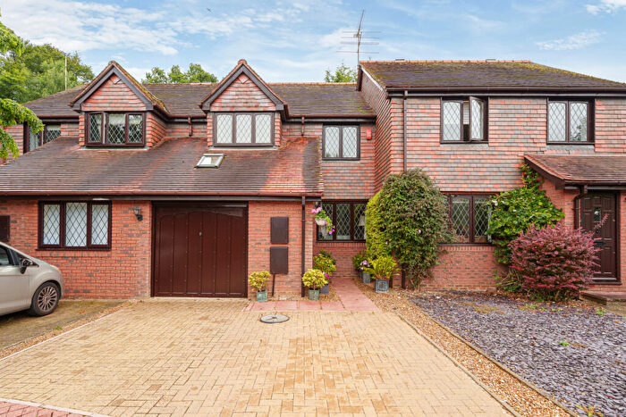3 Bedroom Terraced House For Sale In Coppice Way, Hedgerley, Buckinghamshire, SL2